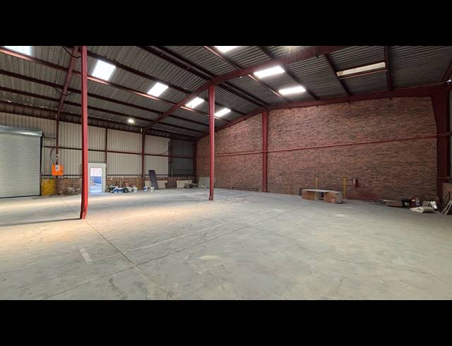 6,225M² WAREHOUSE FOR SALE IN CHLOORKOP